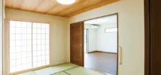 段差をなくして、手すりを設置